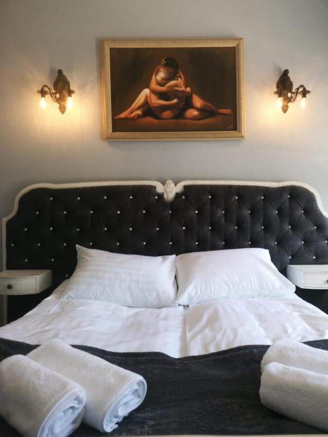 Romantyczny Apartament Happy 16 Basen & Kort Tenisowy, Ochrona 24 H - Dla Maksymalnie 6 Osob Pobierowo Εξωτερικό φωτογραφία